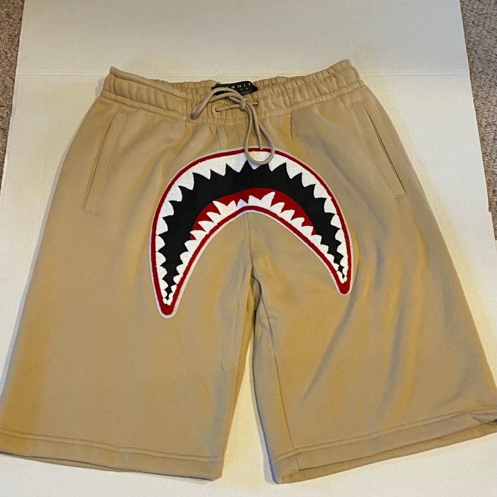 RARE NWT ETERNITY BC/AD SHARK MOUTH SHORTS